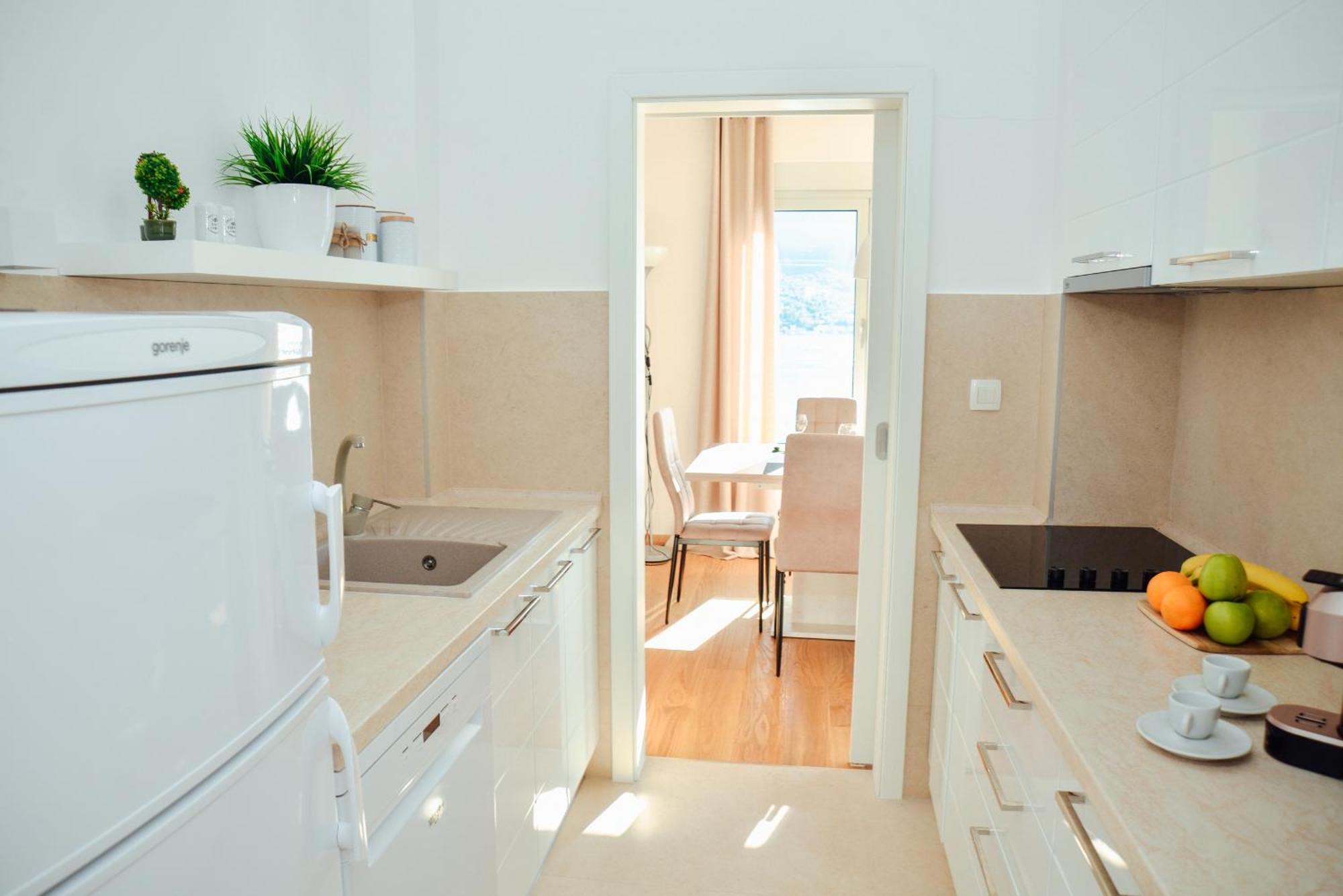 Sea View Apartment For 4 Kotor Exterior foto